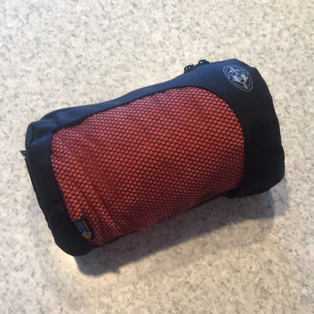 Hikers and Travelers!! Sea to Summit micro fiber Tek - Towel. 24” x 48”